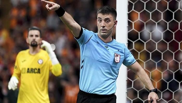 haftanin en berbat performansi ustun lige birinci haftanin hakem raporu basarisiz bir yonetim 8 IcddQlOz