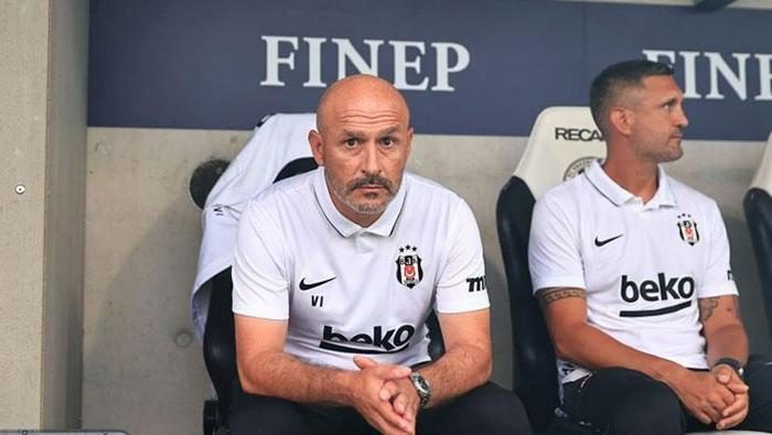 hradec kralove besiktas maci sonrasi italiano ovgusu oyun akli 10 kisi ekibe mac 9m189s4G