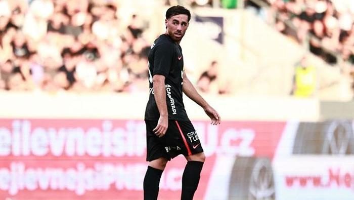 hradec kralove besiktas maci sonrasi italiano ovgusu oyun akli 10 kisi ekibe mac JLe6TI7p