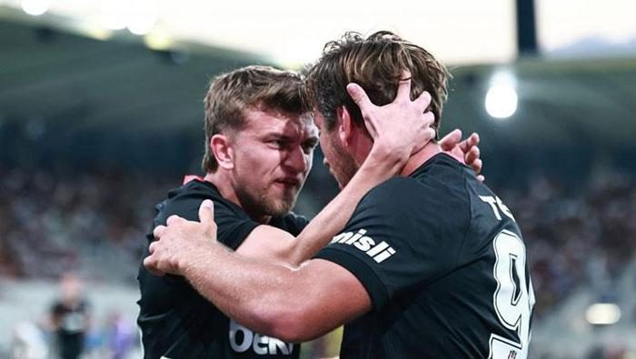 hradec kralove besiktas maci sonrasi italiano ovgusu oyun akli 10 kisi ekibe mac tXlECC1C