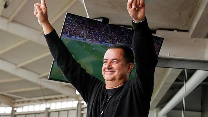 Hull City'nin işvereni Acun Ilıcalı'nın otomobiline görenler dönüp bir daha baktı 5 hull citynin isvereni acun ilicalinin otomobiline gorenler donup bir daha bakti 3 JqqMnP68