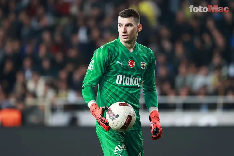 İdare biletlerini kesti! Fenerbahçe'de 5 ayrılık birden 8 idare biletlerini kesti fenerbahcede 5 ayrilik birden 6 B4HYyg9W