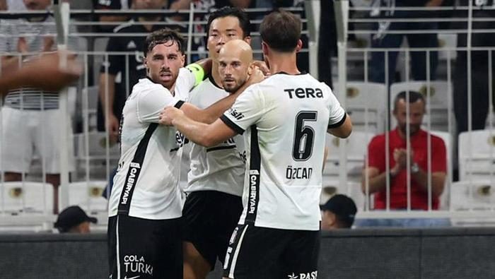 'İlaç olmaya geldim' Spor muharrirleri Beşiktaş-Hradec Kralove maçını yorumladı 16 ilac olmaya geldim spor muharrirleri besiktas hradec kralove macini yorumladi 14 Eg9WAep5