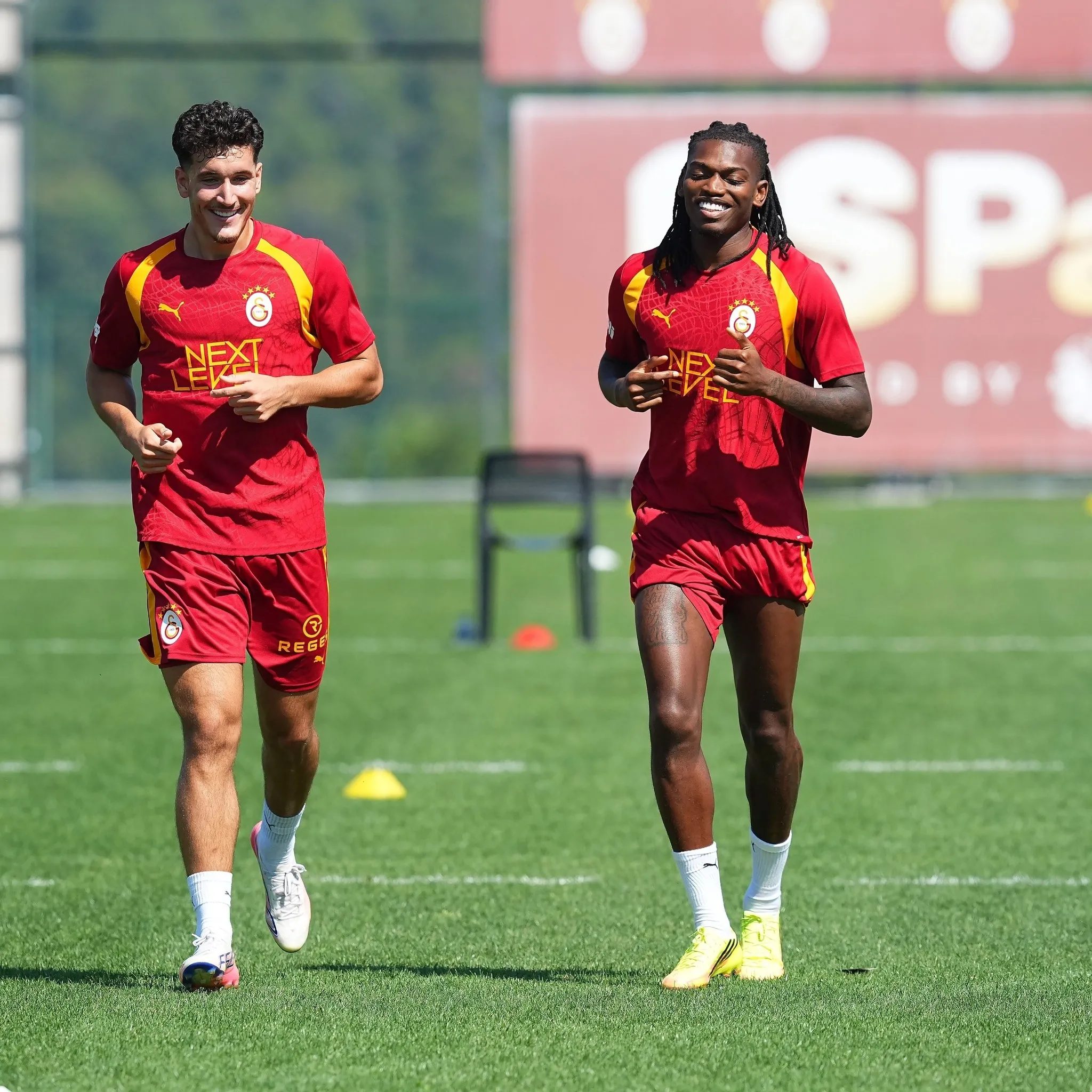 İngilizler transferi açıkladı! Galatasaray'dan sürpriz destek 2 ingilizler transferi acikladi galatasaraydan surpriz destek 0 TNiNtdFb