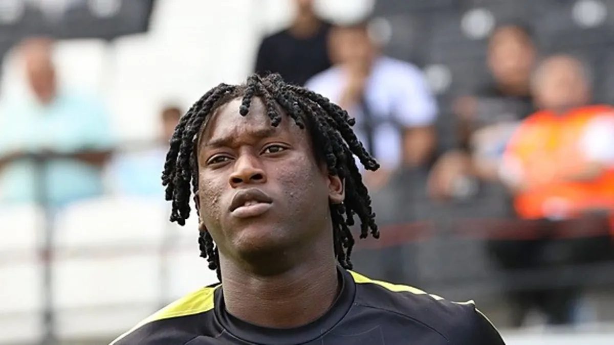 İstanbulsporlu futbolcu Elvin Mendy, taburcu edildi 5 istanbulsporlu futbolcu elvin mendy taburcu edildi Hm92fhHs