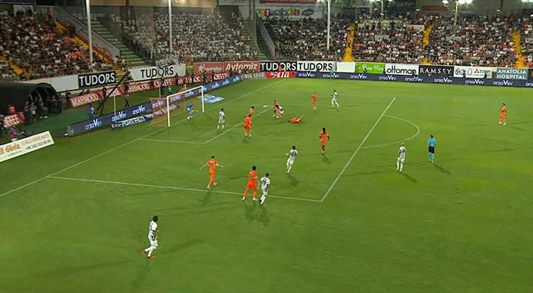 İşte Beşiktaş'ın iptal edilen golü! 1 iste besiktasin iptal edilen golu zXFzXnI6