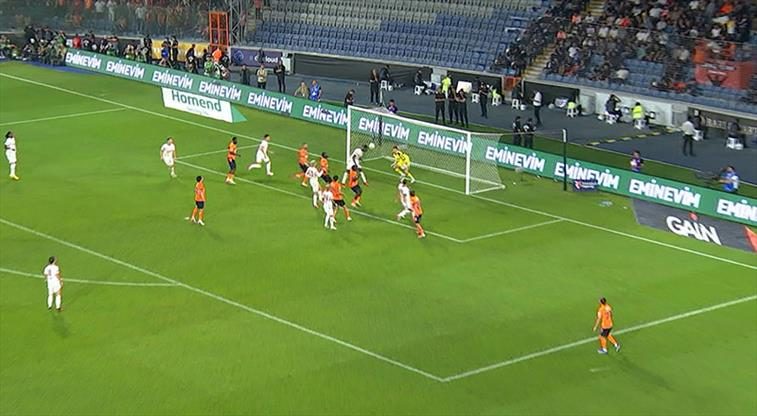 İşte Galatasaray'ın sayılmayan golü 1 iste galatasarayin sayilmayan golu OJBcAjpX