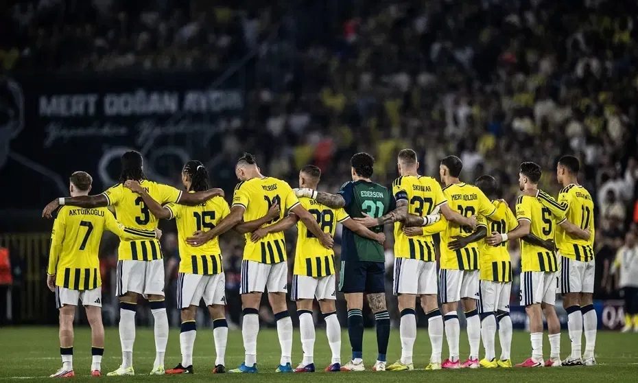 italyan basininda gundem fenerbahce iste atilan tum mansetler 0 k8IpUKfq