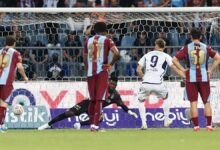 kasimpasa trabzonspor macinda hakem penalti noktasini gosterdi iU2zvGKS