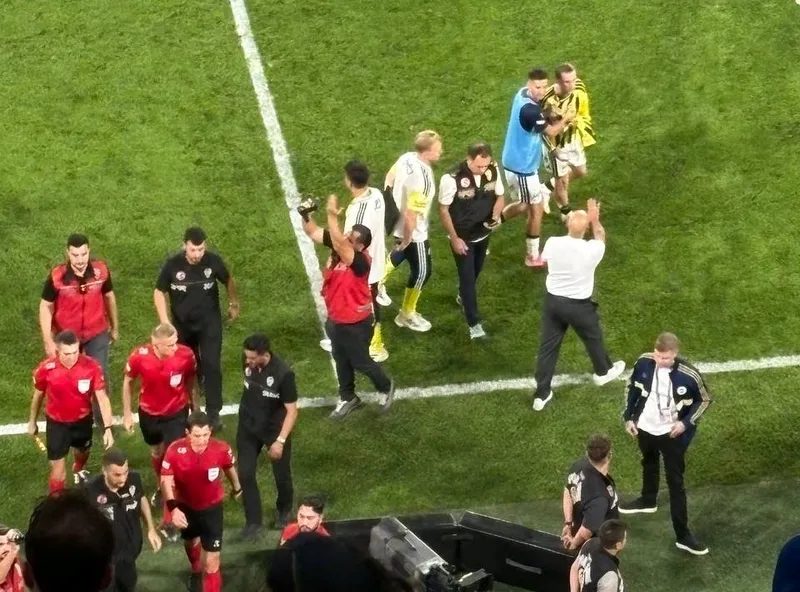 Kerem Aktürkoğlu’ndan maç sonu Halil Umut Meler’e tepki! 2 kerem akturkoglundan mac sonu halil umut melere tepki 0 6ezn6gyu