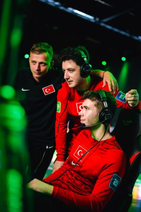 Konsol eMillî Ekibimiz, FIFAe Continental Championship'te Avrupa Üçüncüsü Oldu 6 konsol emill ekibimiz fifae continental championshipte avrupa ucuncusu oldu 4 PPiUvtdL