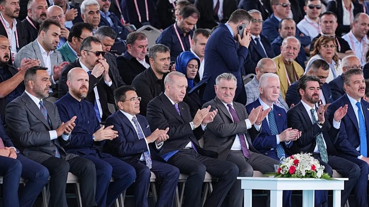 lider erdogan yagli gures cumhurbaskanligi kupasini takip etti 4vjUXIHA