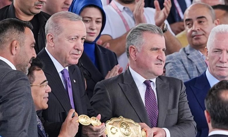 Lider Erdoğan'dan Yağlı Güreş Cumhurbaşkanlığı Kupası'na katılan pehlivanlara tebrik 1 lider erdogandan yagli gures cumhurbaskanligi kupasina katilan pehlivanlara tebrik YCzWLp63