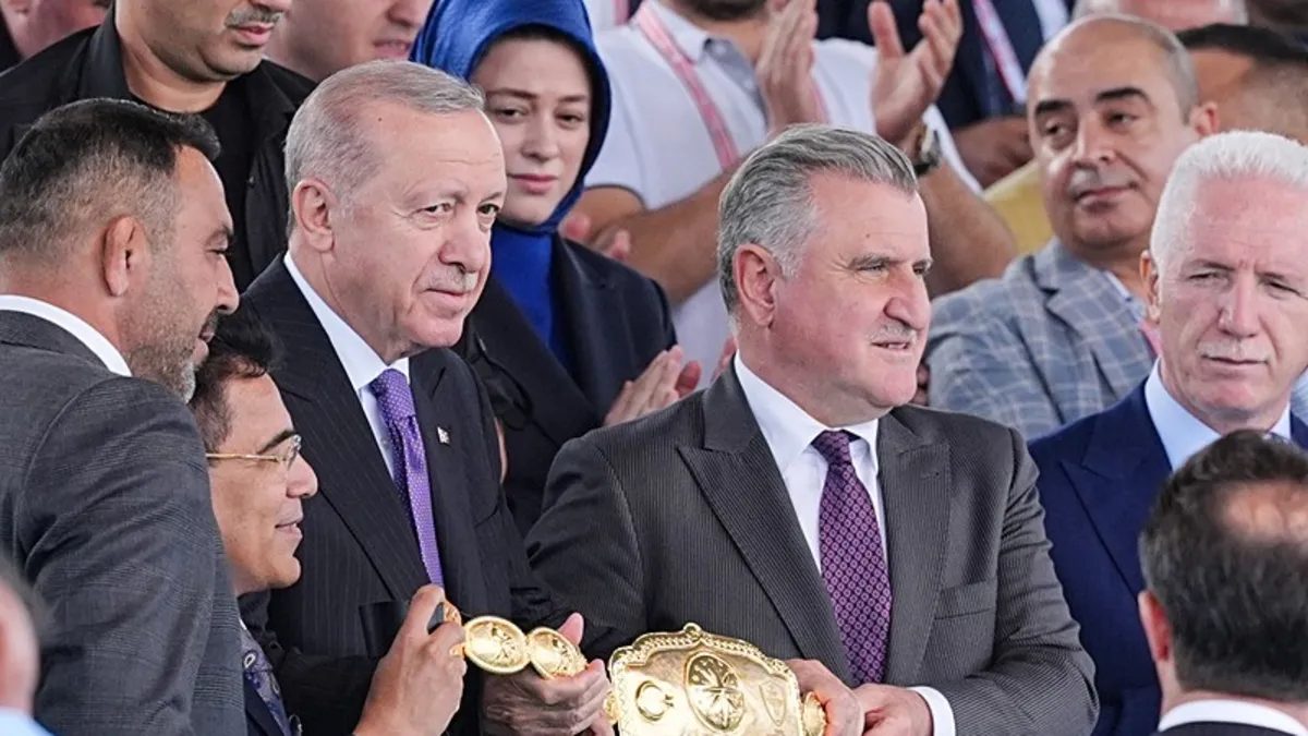 Lider Erdoğan'dan Yağlı Güreş Cumhurbaşkanlığı Kupası'na katılan pehlivanlara tebrik 6 lider erdogandan yagli gures cumhurbaskanligi kupasina katilan pehlivanlara tebrik YCzWLp63