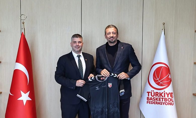 Lider Türkoğlu’na ziyaret 1 lider turkogluna ziyaret TcueHEPL