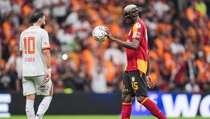 Louis Alan'dan olay Victor Osimhen iddiası! Galatasaray'ı kızdıracak kelamlar: Bekliyor 5 louis alandan olay victor osimhen iddiasi galatasarayi kizdiracak kelamlar bekliyor 3 GMh89bHU