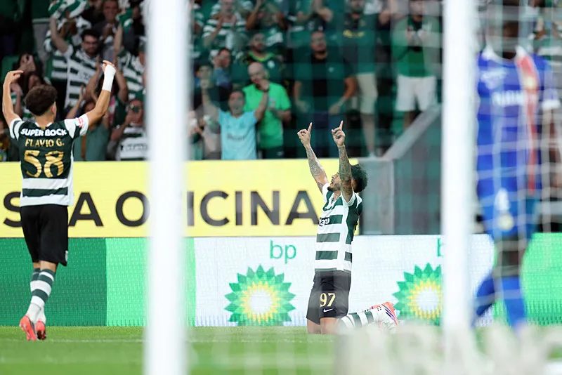 Luis Suarez'den Fenerbahçe savlarına yanıt! Hakan Safi anlaştığını açıklamıştı 12 luis suarezden fenerbahce savlarina yanit hakan safi anlastigini aciklamisti 10 SrFqqMV7