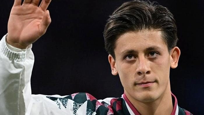 Lyon maçı sonrası Arda Güler'den Fenerbahçe paylaşımı! Sosyal medyada gündem oldu 6 lyon maci sonrasi arda gulerden fenerbahce paylasimi sosyal medyada gundem oldu 4