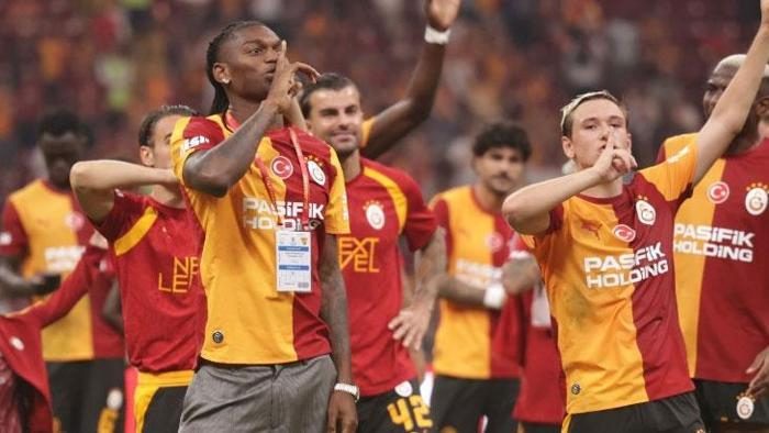 Maç sonu Rafa Leao sürprizi; RAMS Park çimlerinde yeni bir Aslan 3 mac sonu rafa leao surprizi rams park cimlerinde yeni bir aslan 1 sSTfSakv