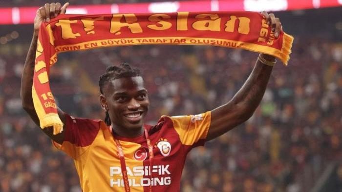 Maç sonu Rafa Leao sürprizi; RAMS Park çimlerinde yeni bir Aslan 4 mac sonu rafa leao surprizi rams park cimlerinde yeni bir aslan 2 hENVmfhv