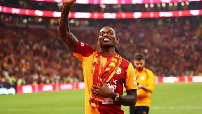 Maç sonu Rafa Leao sürprizi; RAMS Park çimlerinde yeni bir Aslan 5 mac sonu rafa leao surprizi rams park cimlerinde yeni bir aslan 3 vYgmPVKl