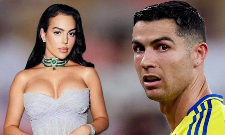 Mağazadan, nikah masasına: Ronaldo kapalı gizli evlendi! 9 sene bekleyen Georgina'nın hayalleri gerçek oldu 1 magazadan nikah masasina ronaldo kapali gizli evlendi 9 sene bekleyen georginanin hayalleri gercek oldu V1hgvTQA