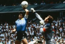 maradonanin ikonik tanrinin eli golunu attigi top 335 milyon dolara satildi lEQcMLY4