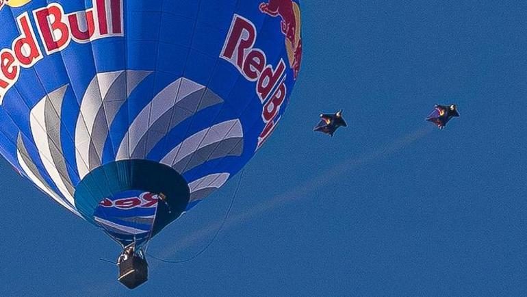 Marco Waltenspiel, Kapadokya'da balonlar arasında 200 km/s süratle slalom yaptı 2 marco waltenspiel kapadokyada balonlar arasinda 200 kms suratle slalom yapti 0 HRuYmGX8