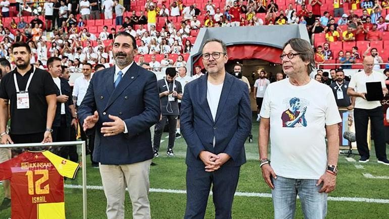 Mehmet Kasapoğlu, İsmail Köybaşı'nın jübile maçına katıldı 2 mehmet kasapoglu ismail koybasinin jubile macina katildi 0 GvheYU27