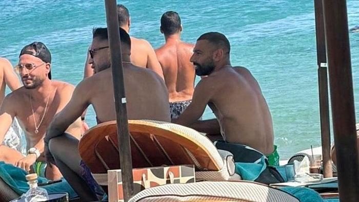 Mohamed Salah, Mikonos'u salladı! Trabzonspor öncesi tatilin keyfini çıkardı 5 mohamed salah mikonosu salladi trabzonspor oncesi tatilin keyfini cikardi 3 GbVEhJpN