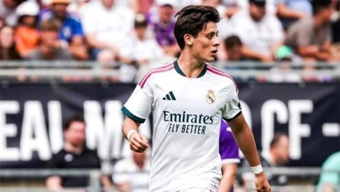 'Mourinho'nun yeni Mesut Özil'i Arda Güler!' İspanyol basını yere göğe sığdıramadı 4 mourinhonun yeni mesut ozili arda guler ispanyol basini yere goge sigdiramadi 2