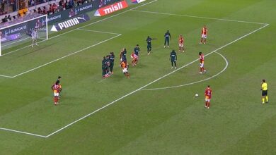 Müthiş frikik! Galatasaray ikinci kez direğe takıldı 5 muthis frikik galatasaray ikinci kez direge takildi 8YIzkwk3
