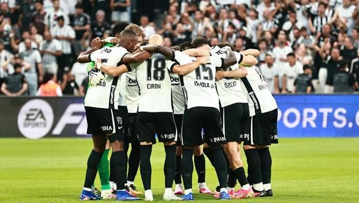 Nihat Kahveci'den Beşiktaş-Hradec Kralove maçının akabinde değişik yorum! 'Ona çöp diyenle futbol konuşmam' 2 nihat kahveciden besiktas hradec kralove macinin akabinde degisik yorum ona cop diyenle futbol konusmam 0 pCct2EZq