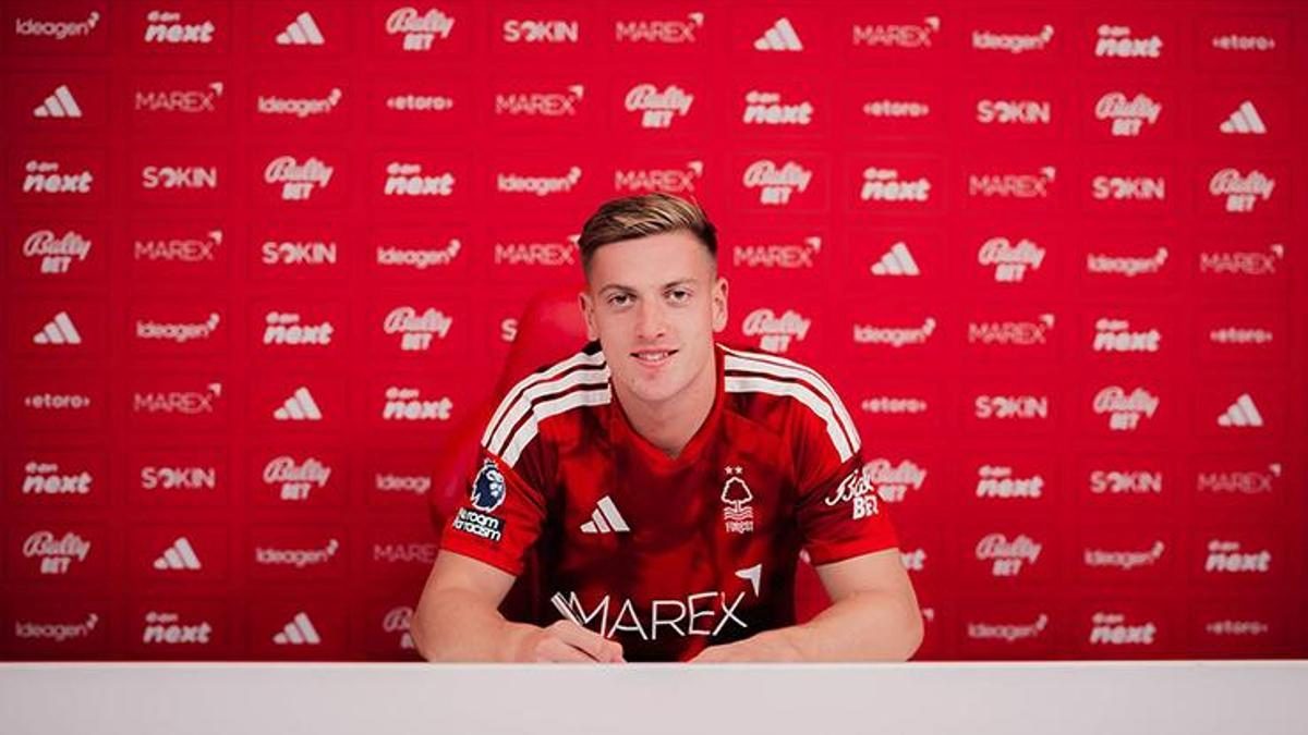 nottingham forest chelseaden liam delapi takimina katti JgLRnNcc
