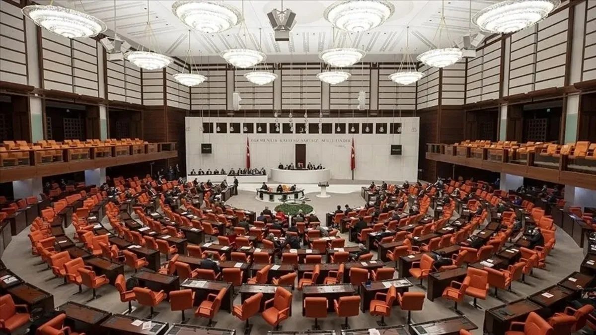 Öğrenci affı Meclis'te kabul edildi! Öğrenci affı kimleri kapsıyor? 1 ogrenci affi mecliste kabul edildi ogrenci affi kimleri kapsiyor HTrsPvzI