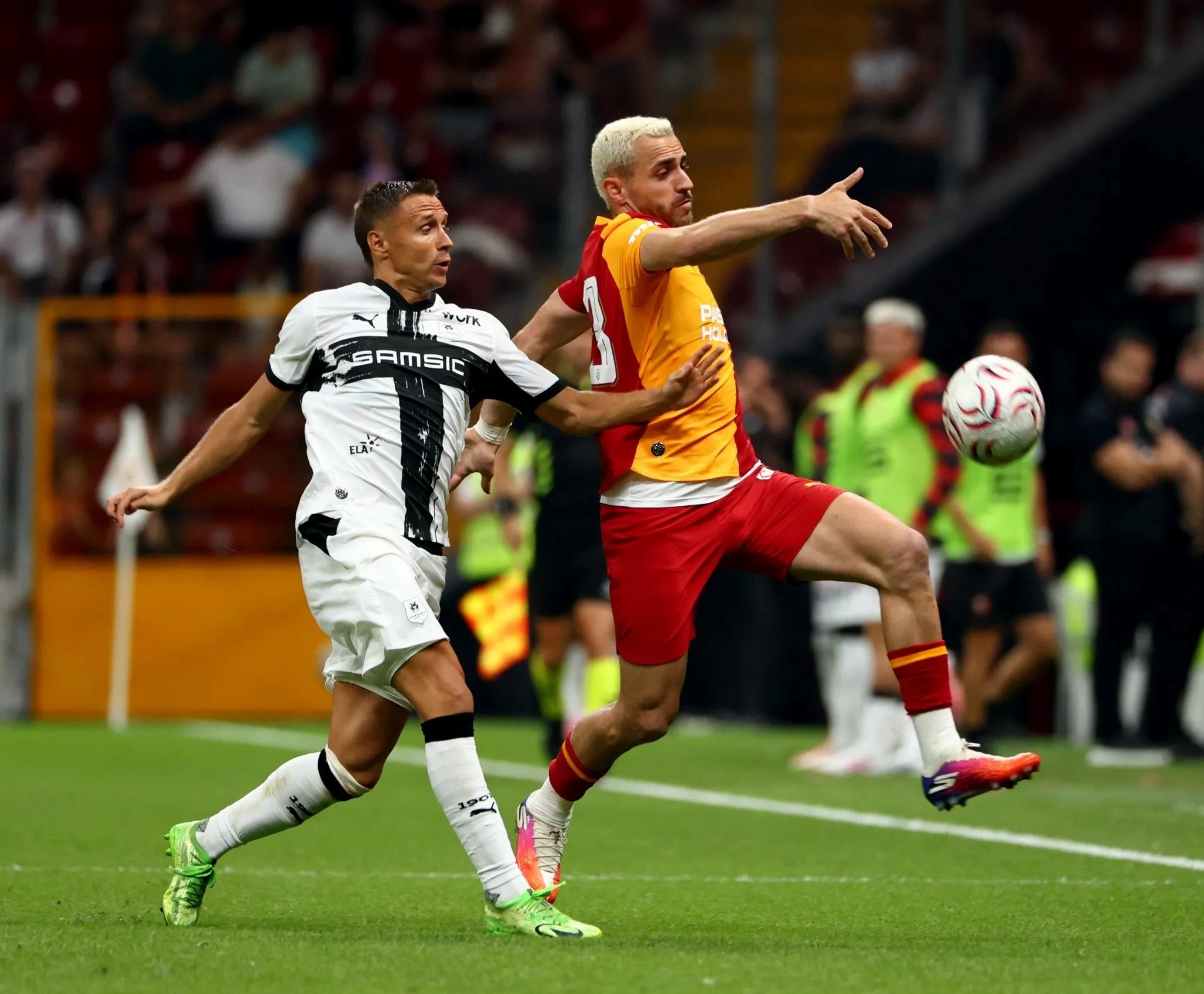 Okan Buruk'tan 10 numara kararı! İşte Galatasaray'ın Çorum FK maçı mümkün 11'i 16 okan buruktan 10 numara karari iste galatasarayin corum fk maci mumkun 11i 14 Yh1gzn1u