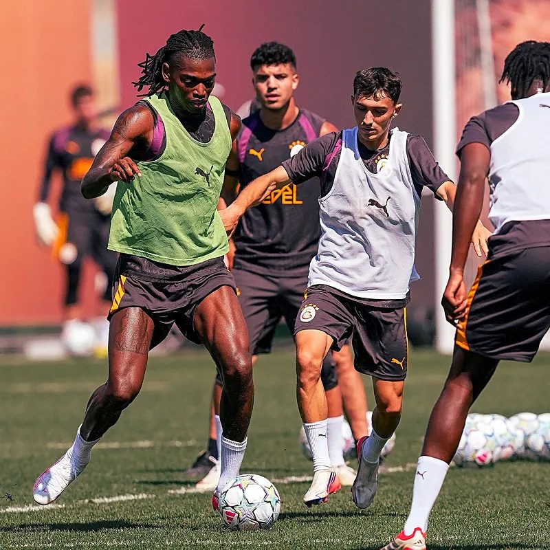 Okan Buruk'tan radikal karar! İşte Galatasaray'ın Sporting CP maçı mümkün 11'i 5 okan buruktan radikal karar iste galatasarayin sporting cp maci mumkun 11i 3 ISmNOaeW