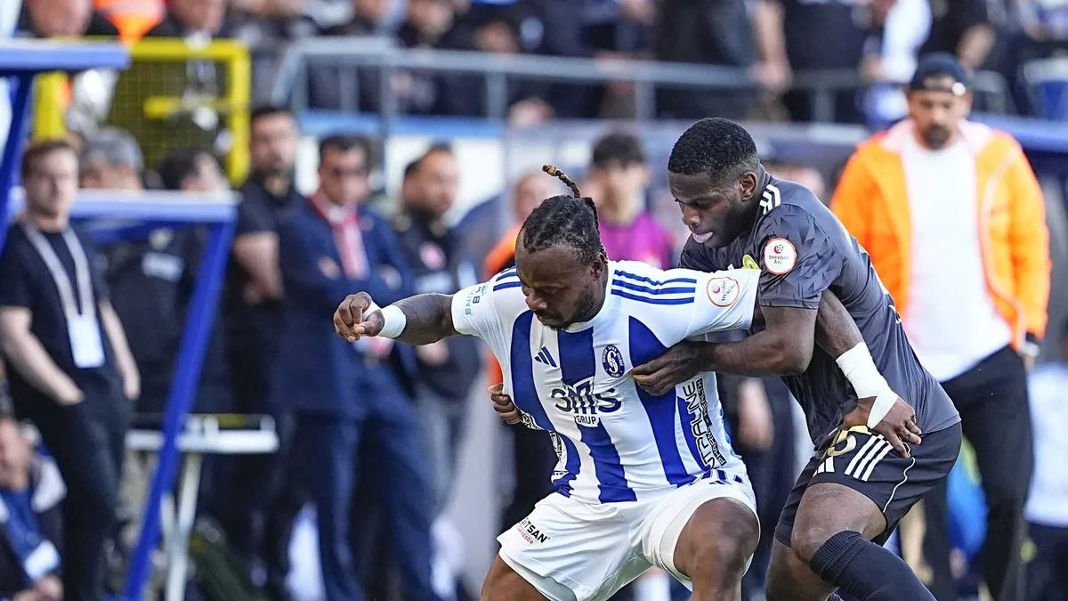 Orfa Yapı Pendikspor 10 kişi kaldı, SMS Küme Sarıyer 3 puanı kaptı 1 orfa yapi pendikspor 10 kisi kaldi sms kume sariyer 3 puani kapti VD8mnUKQ