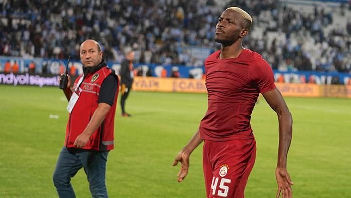 Osimhen için dudak uçuklatan teklif! Dursun Özbek görür görmez karşılığını verdi 6 osimhen icin dudak ucuklatan teklif dursun ozbek gorur gormez karsiligini verdi 4