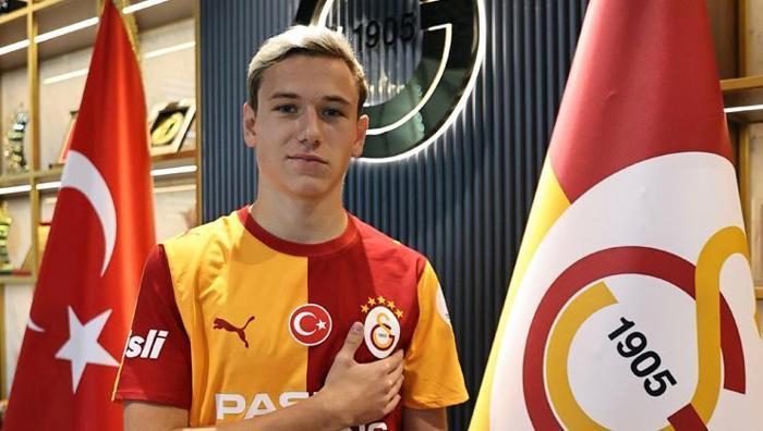 ÖZEL | 'PSG istedi, Galatasaray transfer etti' Rus gazeteciden Batrakov tahlili: 8 gol atar Osimhen'e de 10 asist... 8 ozel psg istedi galatasaray transfer etti rus gazeteciden batrakov tahlili 8 gol atar 6kX1m8QE