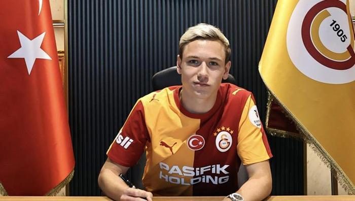 ÖZEL | 'PSG istedi, Galatasaray transfer etti' Rus gazeteciden Batrakov tahlili: 8 gol atar Osimhen'e de 10 asist... 9 ozel psg istedi galatasaray transfer etti rus gazeteciden batrakov tahlili 8 gol atar As1F91F7