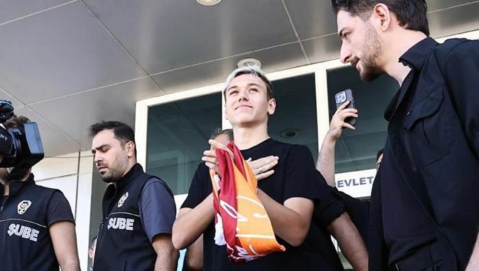 ÖZEL | 'PSG istedi, Galatasaray transfer etti' Rus gazeteciden Batrakov tahlili: 8 gol atar Osimhen'e de 10 asist... 4 ozel psg istedi galatasaray transfer etti rus gazeteciden batrakov tahlili 8 gol atar qY2GMgsH