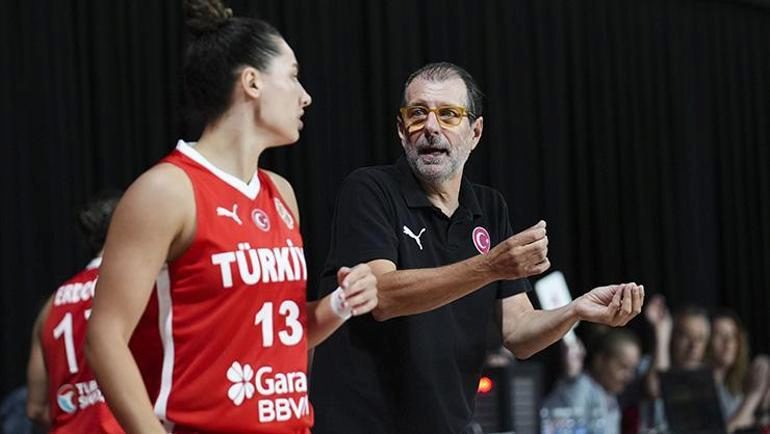 ÖZEL | Ulusal Kadın Basketbol Takımı Başantrenörü Mazzon 'Kobe ya da Jordan değiller lakin yürekleri var' 5 ozel ulusal kadin basketbol takimi basantrenoru mazzon kobe ya da jordan degiller lakin KOEhOrVe