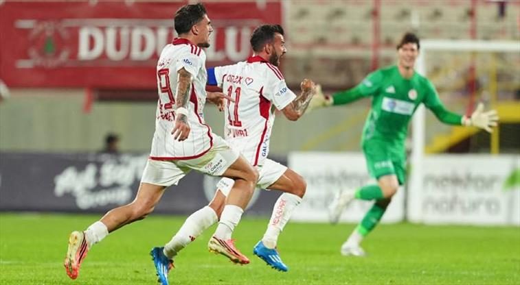 ÖZET | Antalyaspor, İstanbul deplasmanından 3 puanla çıktı 1 ozet antalyaspor istanbul deplasmanindan 3 puanla cikti