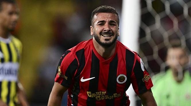 (ÖZET) Fenerbahçe üstünlüğünü koruyamadı! Başkent'te kazanan Gençlerbirliği oldu | Gençlerbirliği - Fenerbahçe maç sonucu: 2-1 5 ozet fenerbahce ustunlugunu koruyamadi baskentte kazanan genclerbirligi oldu genclerbirligi fenerbahce mac sonucu ypaVDBuY