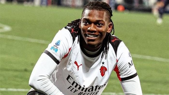 rafael leao defteri tekrar aciliyor galatasaray icin resti cekti artik daha da yakin 4 wCYdOErZ