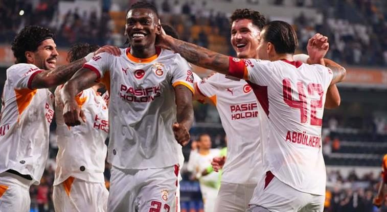 Rafael Leao hedefini açıkladı! "Osimhen'e 100 asist..." 1 rafael leao hedefini acikladi osimhene 100 asist Lbb4BIHZ