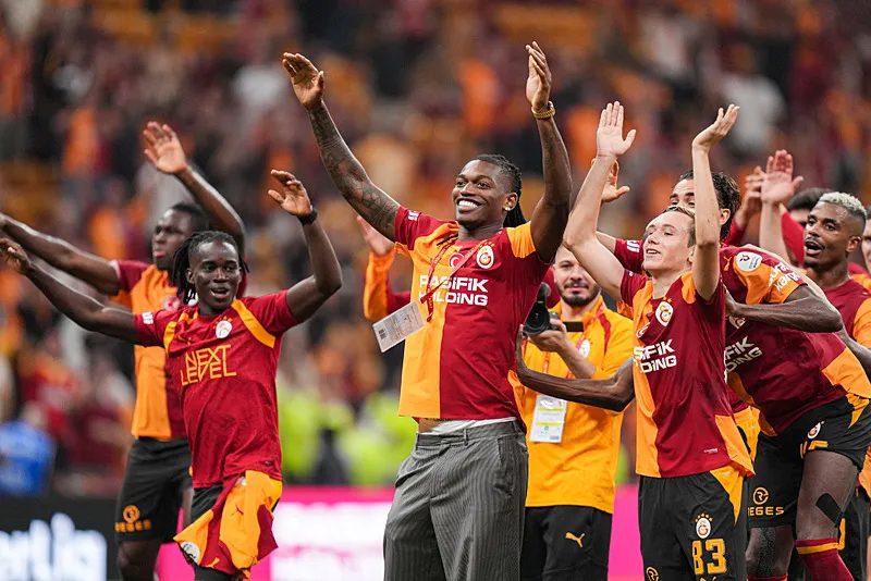 Rafael Leao'dan flaş transfer itirafı! "Galatasaray'a gelmeden evvel..." 2 rafael leaodan flas transfer itirafi galatasaraya gelmeden evvel 0 KHUF136K