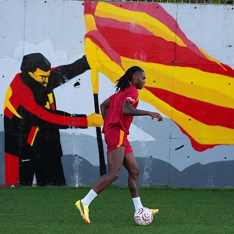 Rafael Leao'dan flaş transfer itirafı! "Galatasaray'a gelmeden evvel..." 15 rafael leaodan flas transfer itirafi galatasaraya gelmeden evvel 13 FEtzh3Rl
