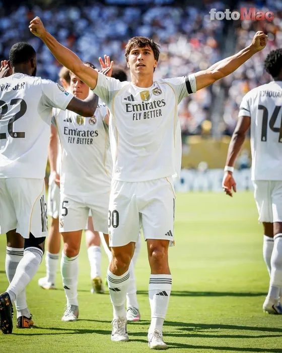 Real Madrid'in genç yıldızı Fenerbahçe'ye! Mourinho ile kurulan temas sonucunda... 4 real madridin genc yildizi fenerbahceye mourinho ile kurulan temas sonucunda 2 dqc1fbRd